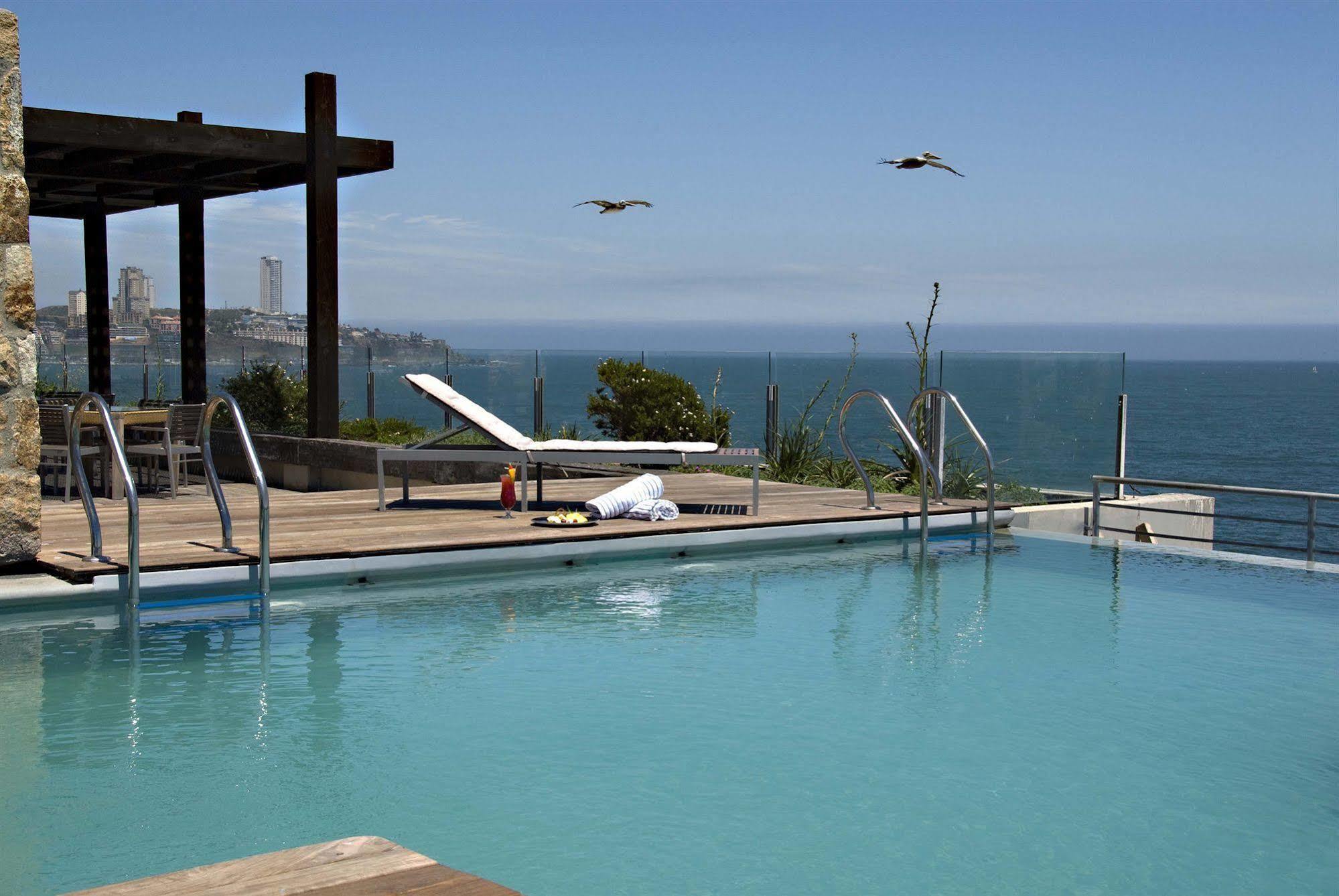Radisson Blu Acqua Hotel & Spa Concón Exterior foto Infinity pool at the W Hotel, Santiago, Chile